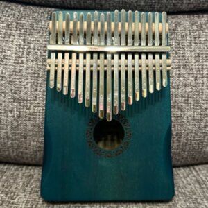 East Top Blue Wooden 17 Key Kalimba Mahagany Model EK17-B